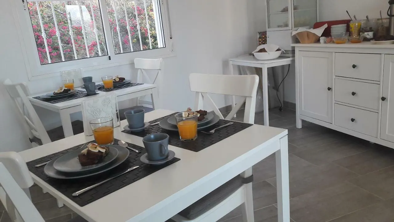 לינה וארוחת בוקר ארנאס B&B Casa Pura Vista